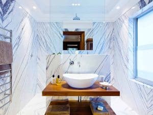 Bathroom Color Guide: 10 Practical Tips Top Designers Use